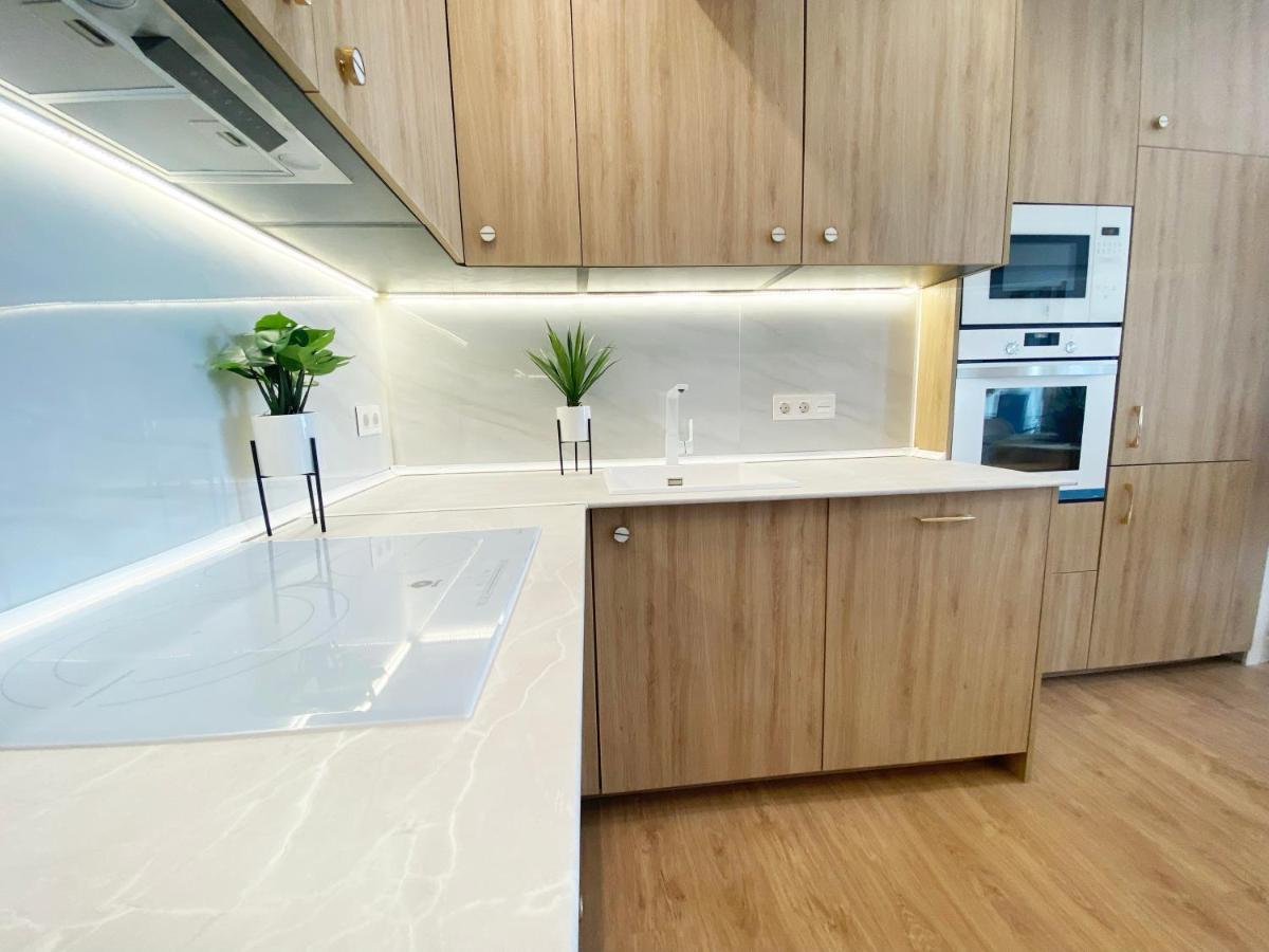 Miramar Luxurious Flat, 3 Double Rooms, Free Parking, Terrace, Completely New Σαν Σεμπαστιάν Εξωτερικό φωτογραφία